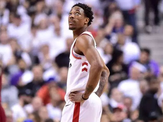 出色的腳下 出色的腳下