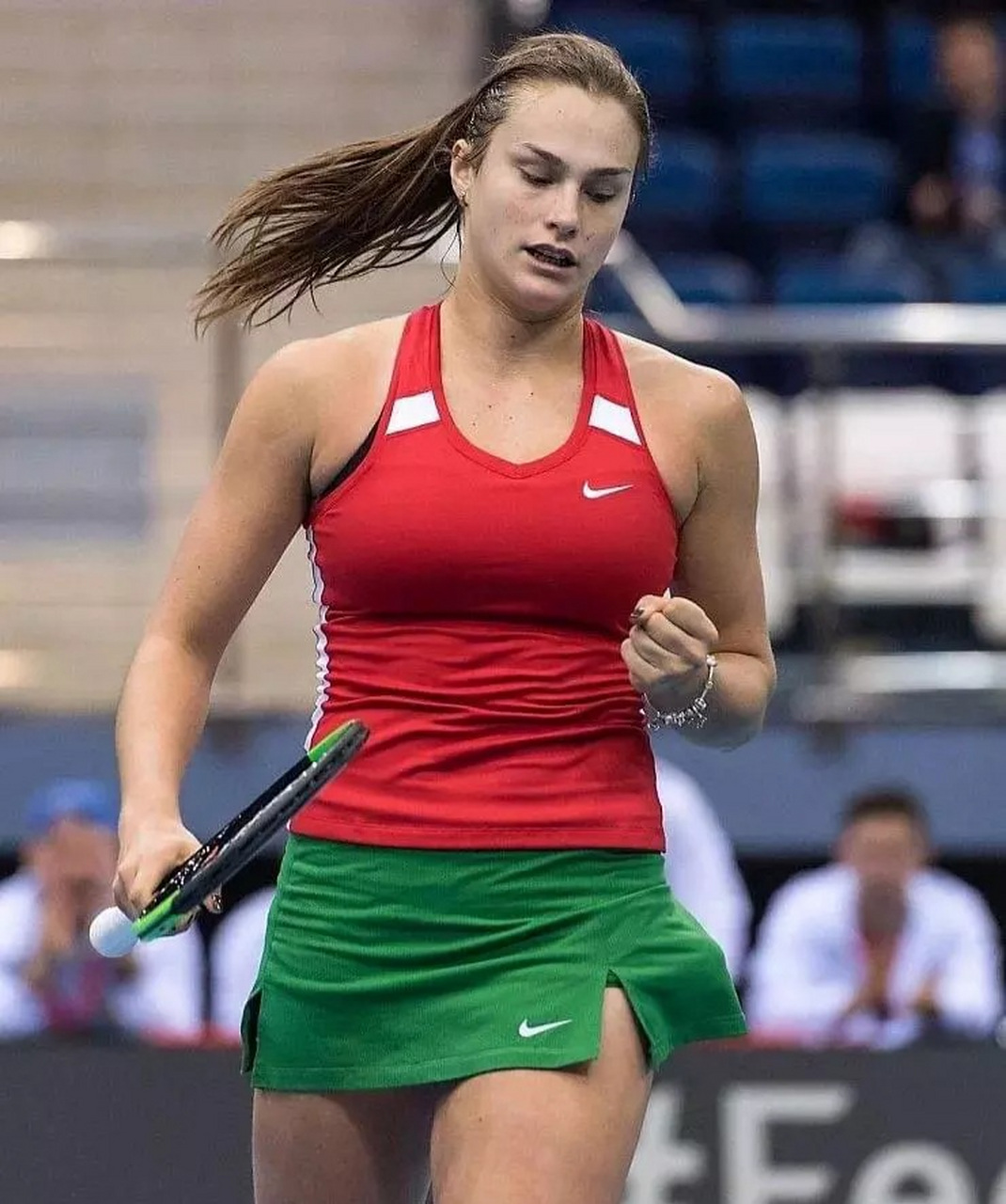 与此同时 与此同时